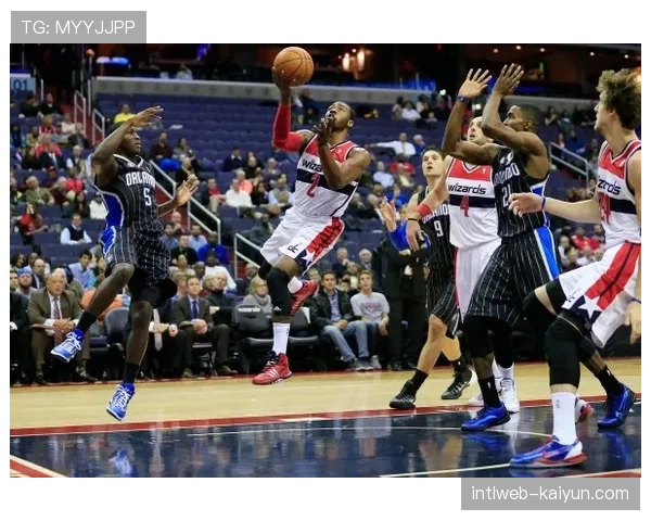 黄蜂主场击败奇才 球队主场优势逐步建立